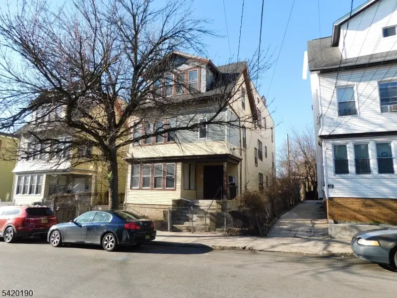 282 Renner Ave, Newark, NJ 07112 - #2