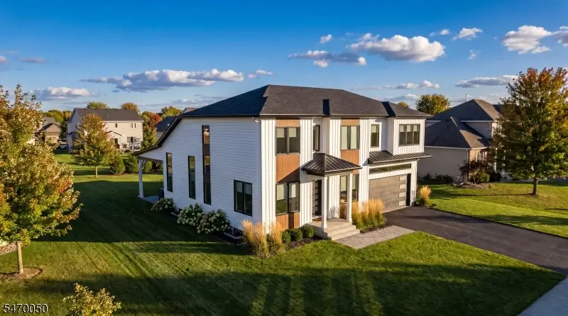 41 W Mcclellan Ave, Livingston, NJ 07039 - #2
