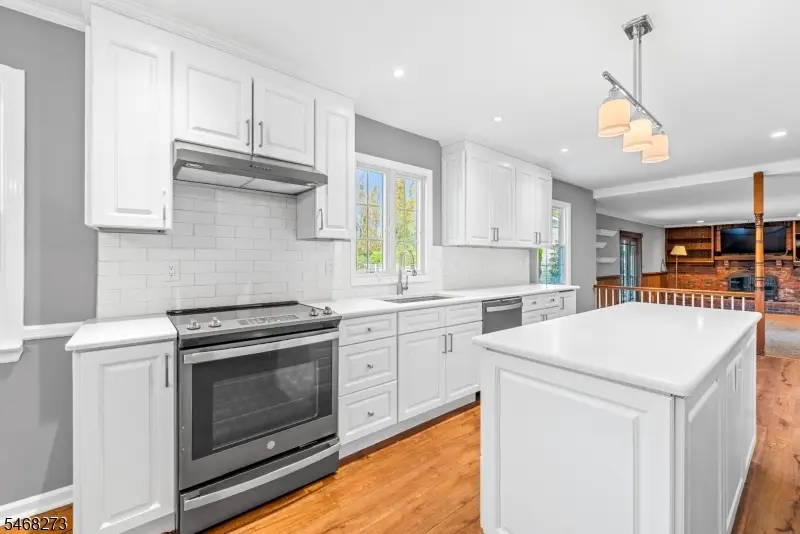 484 Charlestown Rd, Bethlehem, NJ 08827 - #3
