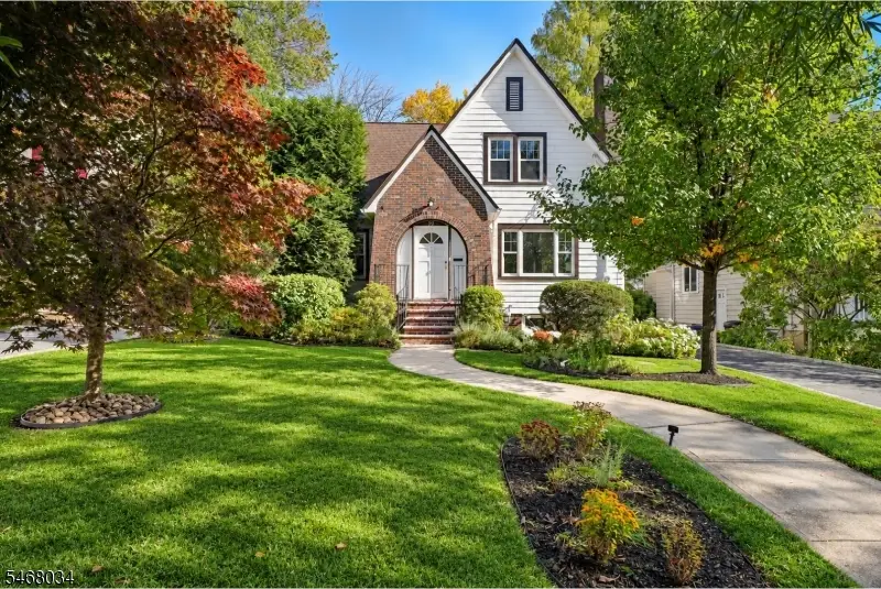 22 Undercliff Road, Millburn, NJ 07041 - #1