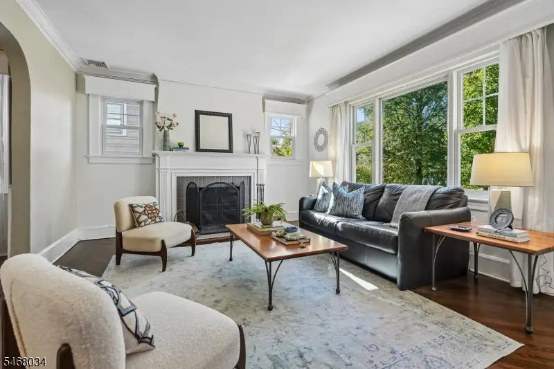 22 Undercliff Road, Millburn, NJ 07041 - #3