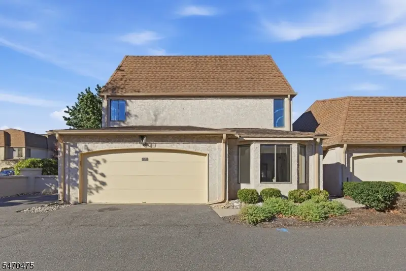 17 Park Gate Dr, Edison, NJ 08820 - #1