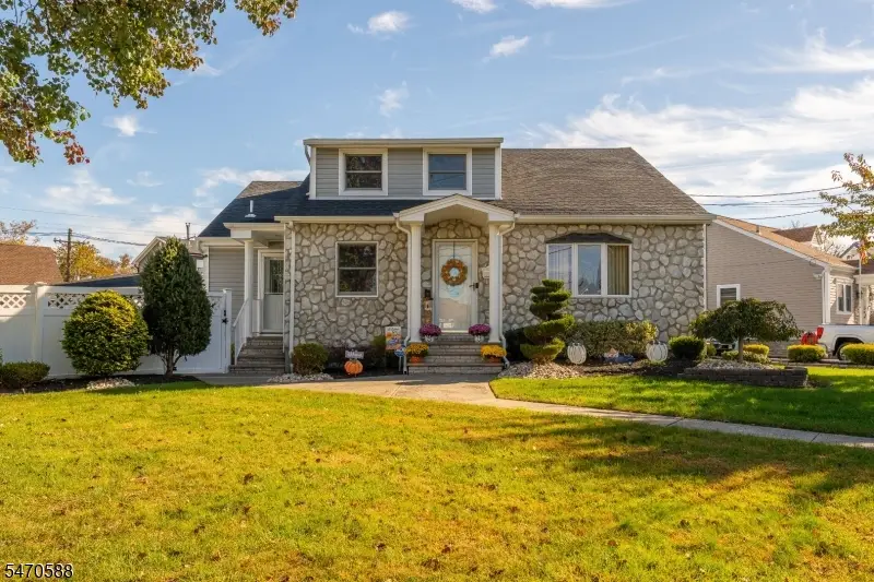 1932 Crescent Pkwy, Linden, NJ 07036 - #1