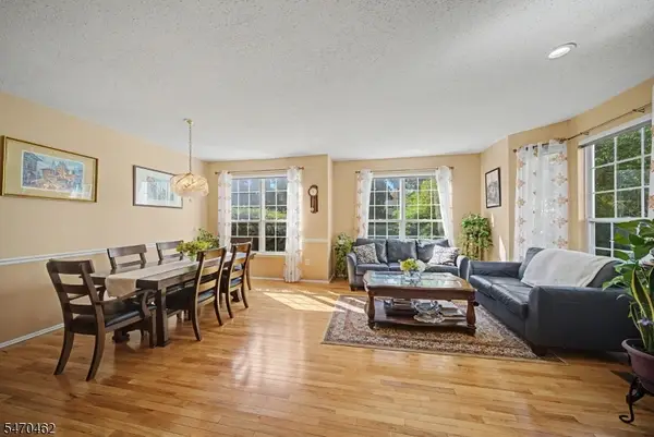 54 Wildflower Ln, Morris Twp., NJ 07960