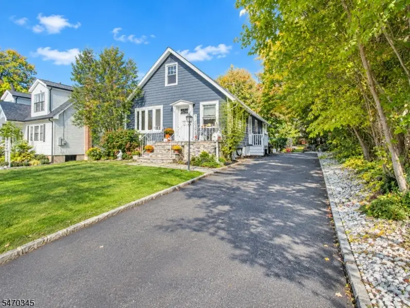 11 Park St, Roseland, NJ 07068 - #1