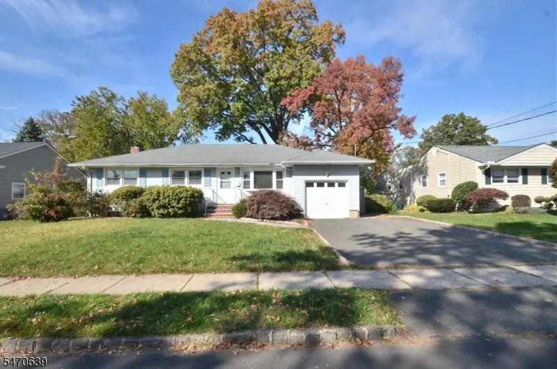 2360 Colonial Dr, Clark, NJ 07066 - #1