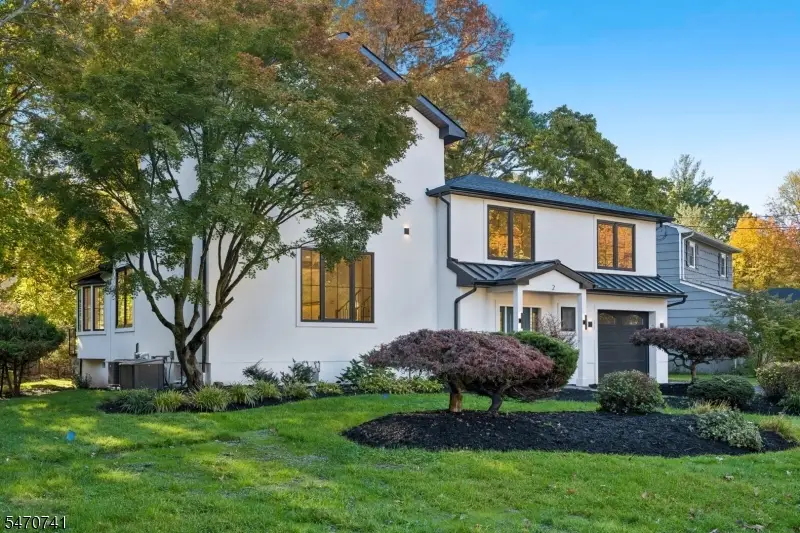 2 Glen Ave, Summit, NJ 07901 - #1