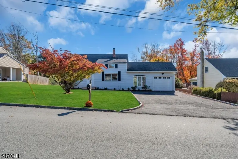 8 Elm Pl, Randolph, NJ 07869 - #2