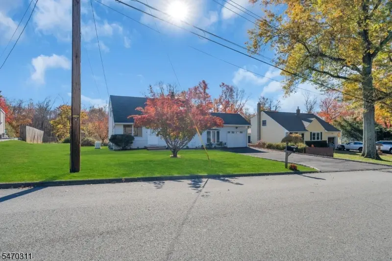 8 Elm Pl, Randolph, NJ 07869 - #3
