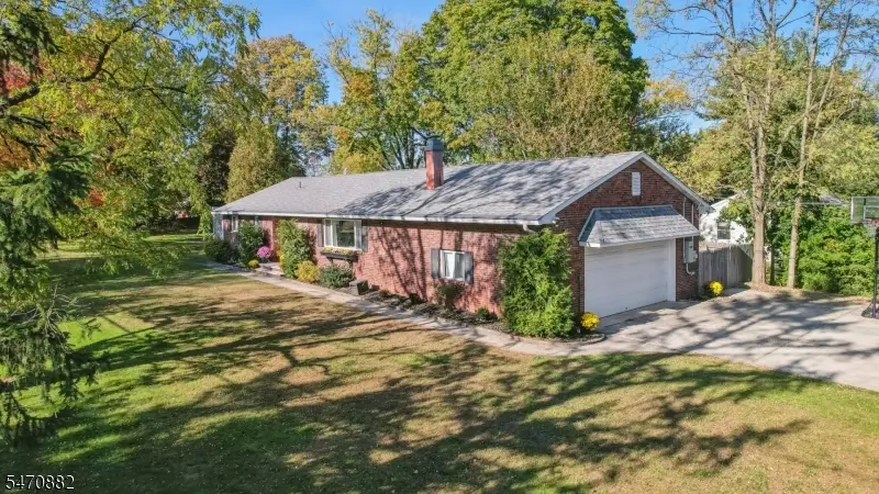 35 Walnut Ave, Franklin, NJ 08873 - #2