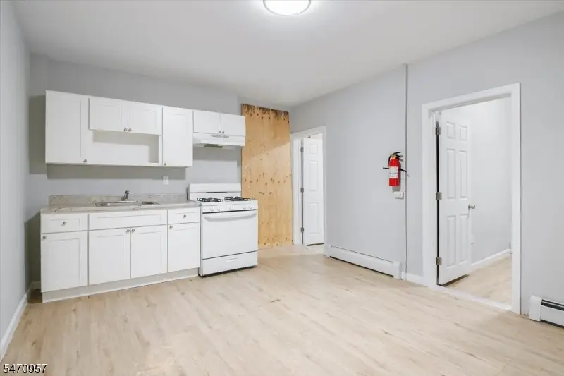 263 Carroll St, Paterson, NJ 07501 - #3