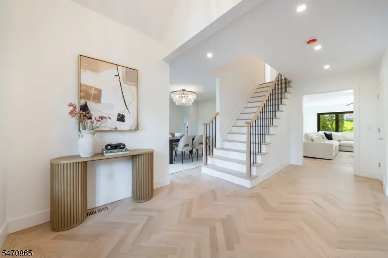 338 Old Short Hills Rd, Short Hills, NJ 07078 - #2