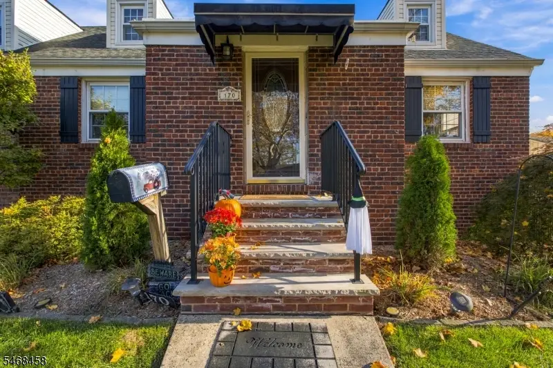 170 Lawrence Ave, North Plainfield, NJ 07063 - #3