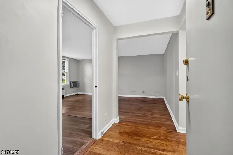 101 Gates Ave #E4, Montclair, NJ 07042 - #3