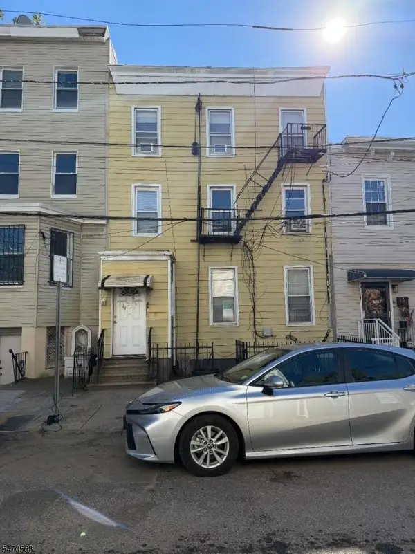 13 Crawford St, Jersey City, NJ 07306