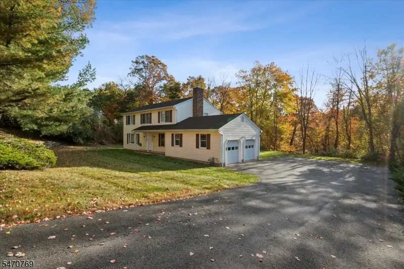 4 Alexandra Rd, Landing, NJ 07850 - #1