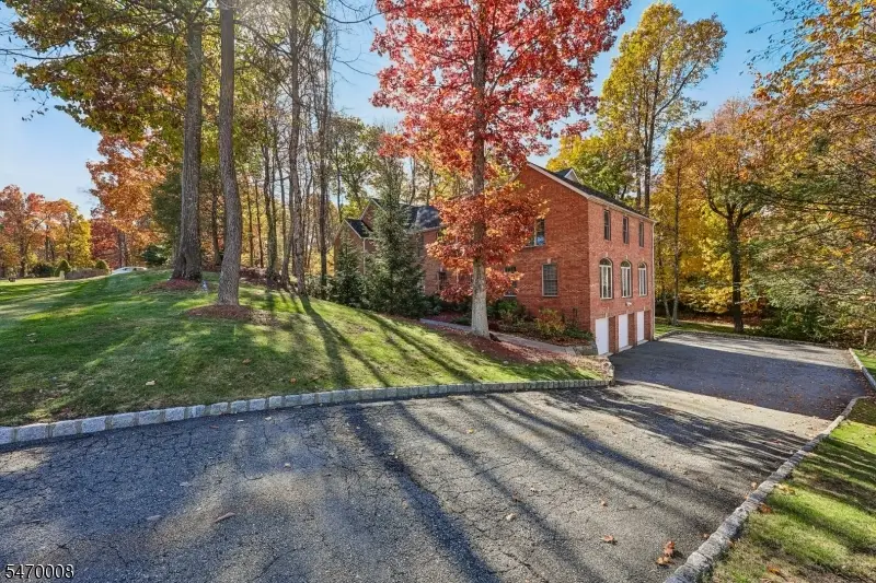 7 Greenfield Hl, Sparta, NJ 07871 - #2