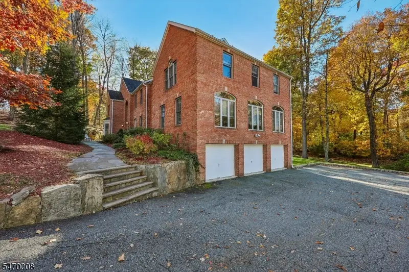 7 Greenfield Hl, Sparta, NJ 07871 - #3