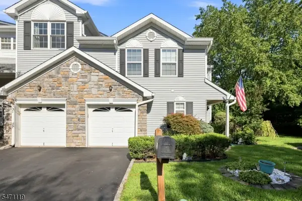 17 Hanna Ln, Old Bridge Twp., NJ 08879