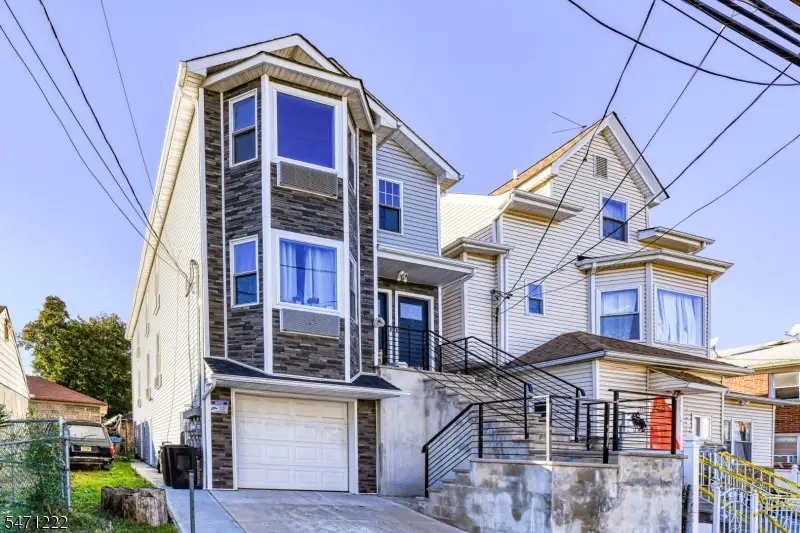320 E 32nd St, Paterson, NJ 07504 - #2