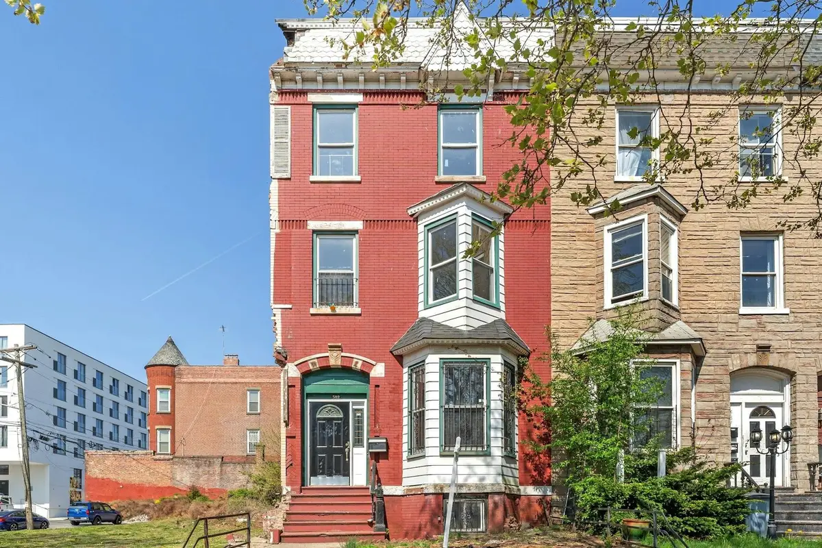 589 MARTIN LUTHER KING BLVD, Newark, NJ 07102 - #1