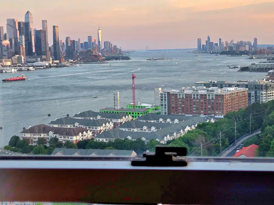 6600 BLVD EAST #15D, West New York, NJ 07093 - Image #3