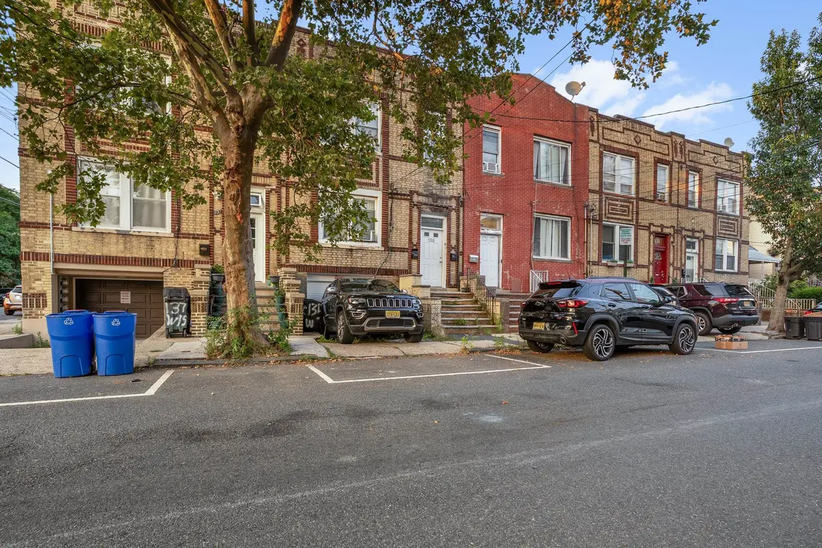 135 WEST 15TH ST, Bayonne, NJ 07002-1427 - Image #1