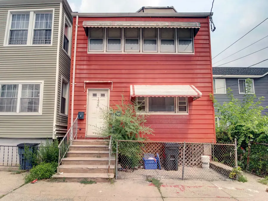 126 KEARNEY AVE, Jersey City, NJ 07305 - Image #2
