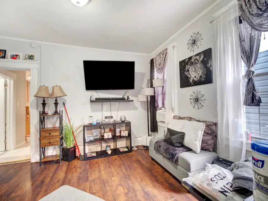 126 KEARNEY AVE, Jersey City, NJ 07305 - Image #3