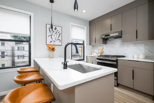 70 BOWERS ST #3, JC, Heights, NJ 07307