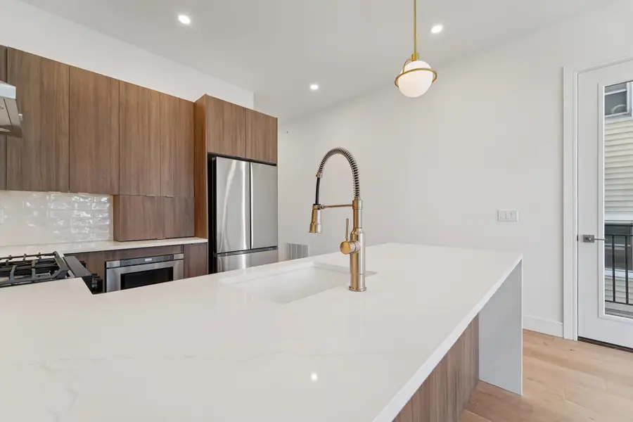 90 EAST 27TH ST #1, Bayonne, NJ 07002 - Image #3