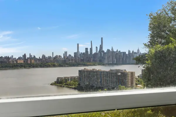 8550 BLVD EAST #1B, North Bergen, NJ 07047