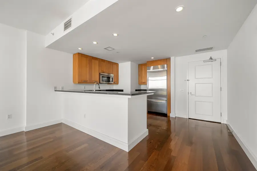 8100 RIVER RD #815, North Bergen, NJ 07047 - Image #3