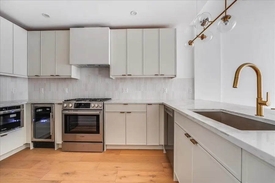 418 MONROE ST #201, Hoboken, NJ 07030 - Image #3