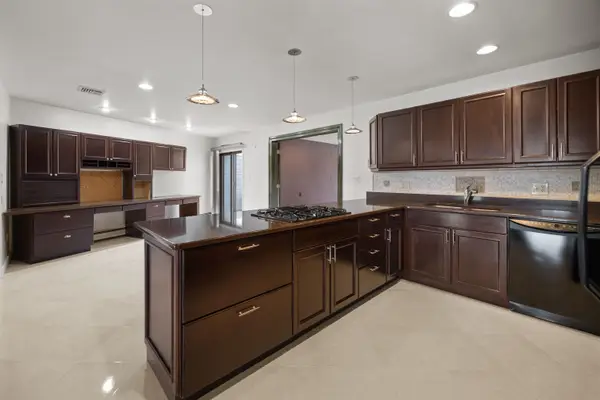 9E COVE LANE #9E, North Bergen, NJ 07047