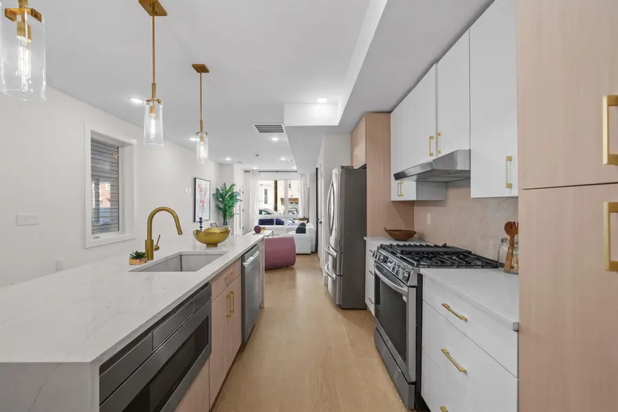 249.5 HALLADAY ST #1, Jersey City, NJ 07304 - Image #3