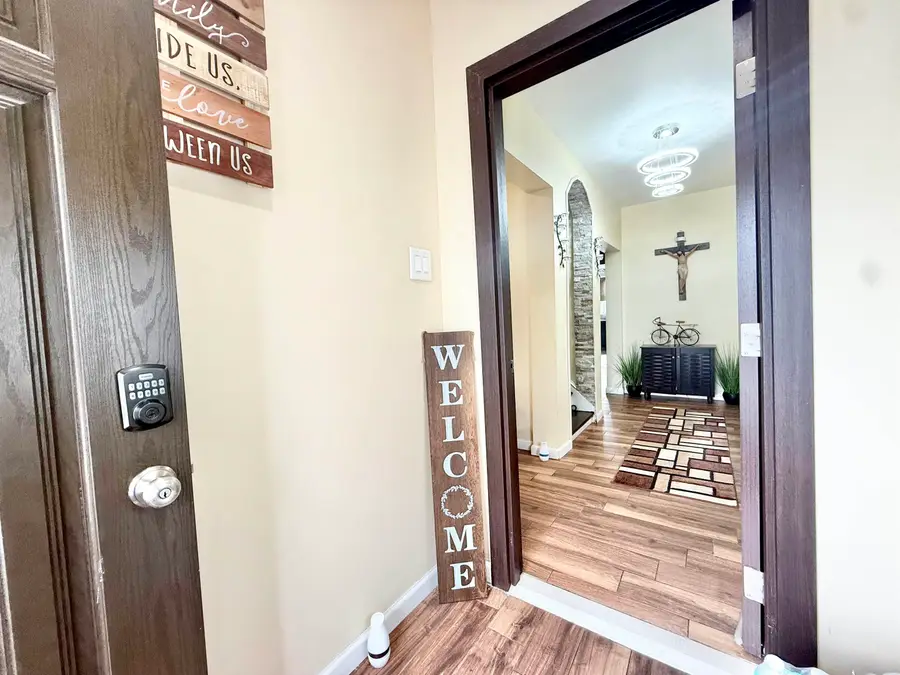 69 HUMPHREY AVE, Bayonne, NJ 07002 - Image #3