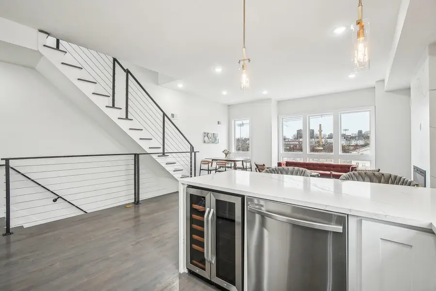 98 VAN HORNE ST #B, Jersey City, NJ 07304 - #2