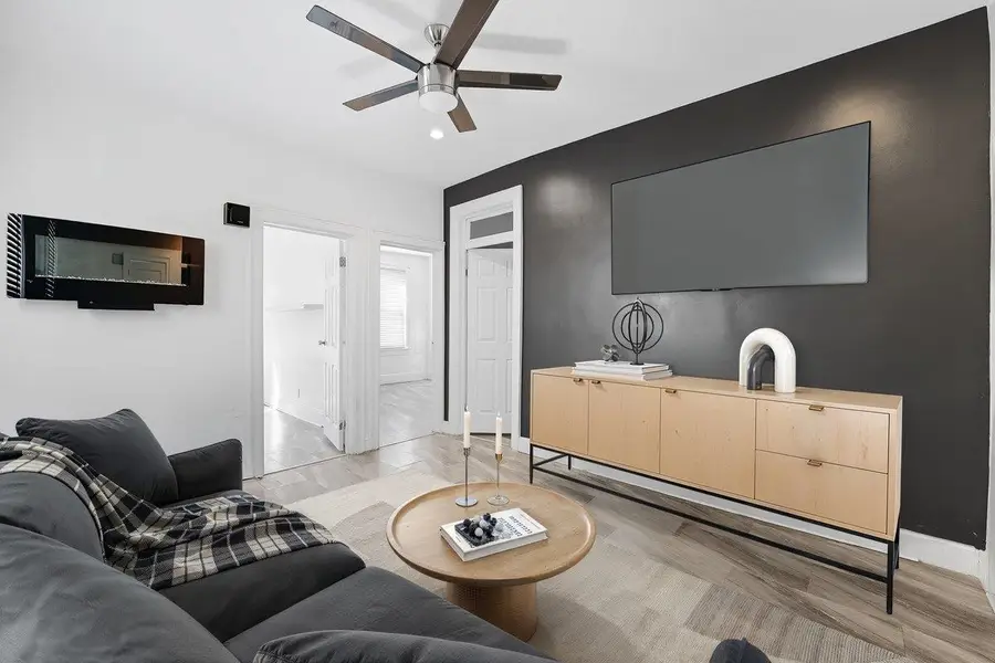 301 EGE AVE, Jersey City, NJ 07304 - Image #2