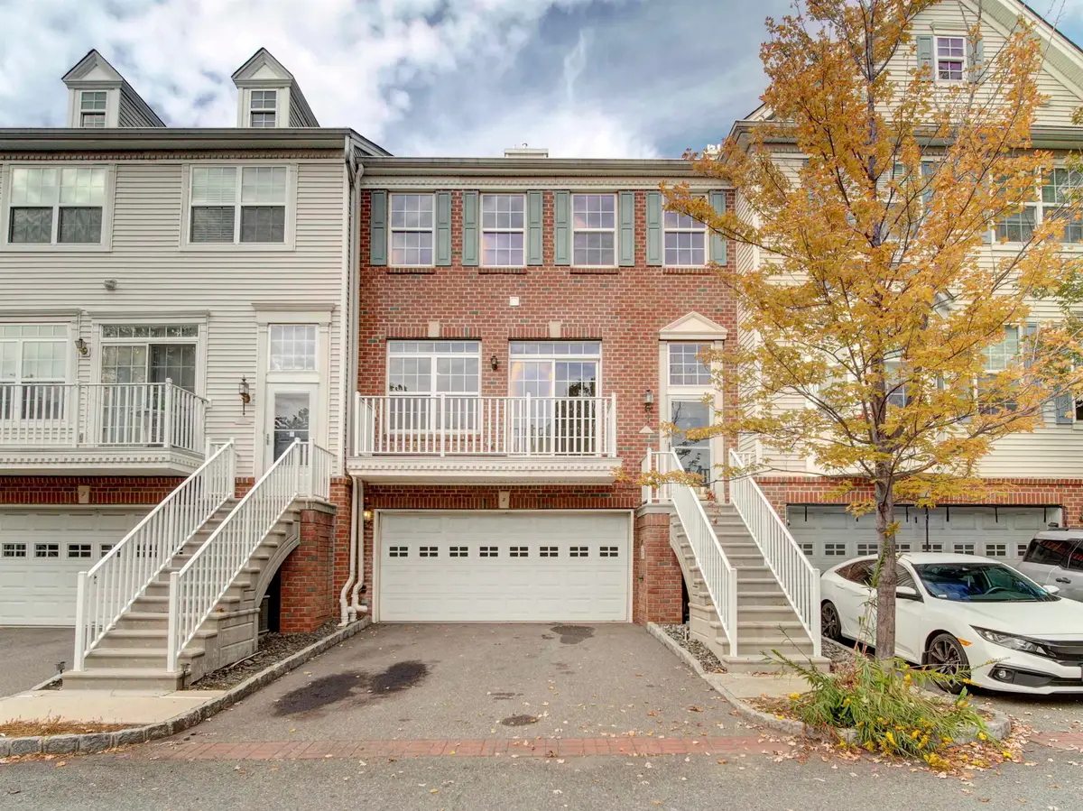 3 ATLAS CT, Jersey City, NJ 07305 - #1