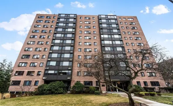 90 PROSPECT AVE, Hackensack, NJ 07641-1910