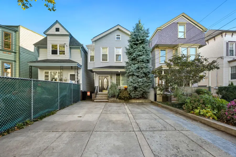 87 SHERMAN PL, Jersey City, NJ 07307 - Image #2