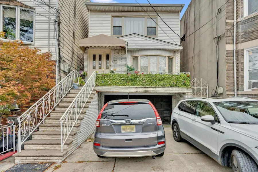 3218 PLEASANT AVE, Weehawken, NJ 07086 - Image #3