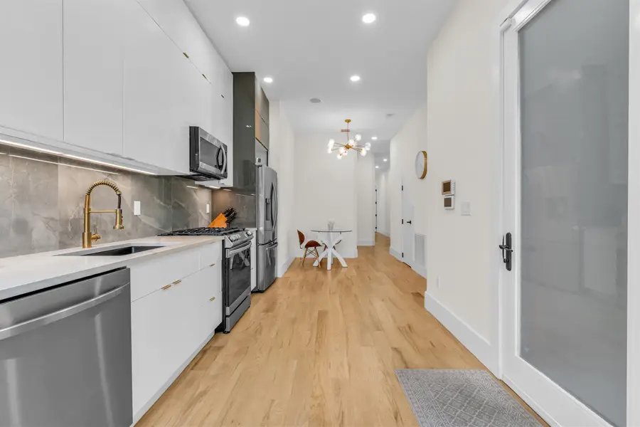 20 VAN NOSTRAND AVE #1, Jersey City, NJ 07305-4019 - Image #3