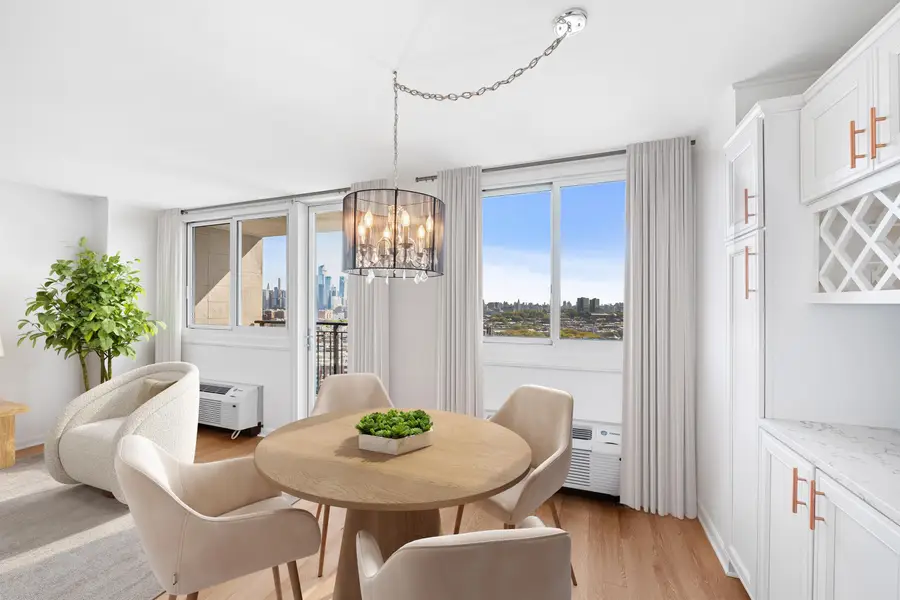 100 MANHATTAN AVE #910, Union City, NJ 07087 - Image #3