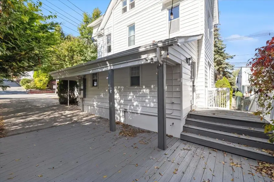 46 GARDEN PL, Edgewater, NJ 07020-1102 - Image #2