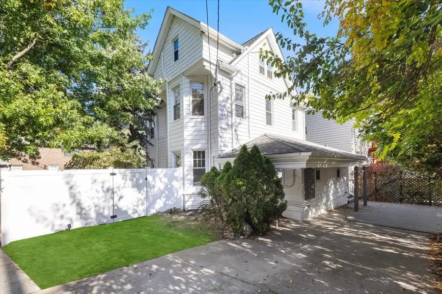 46 GARDEN PL, Edgewater, NJ 07020-1102 - Image #3