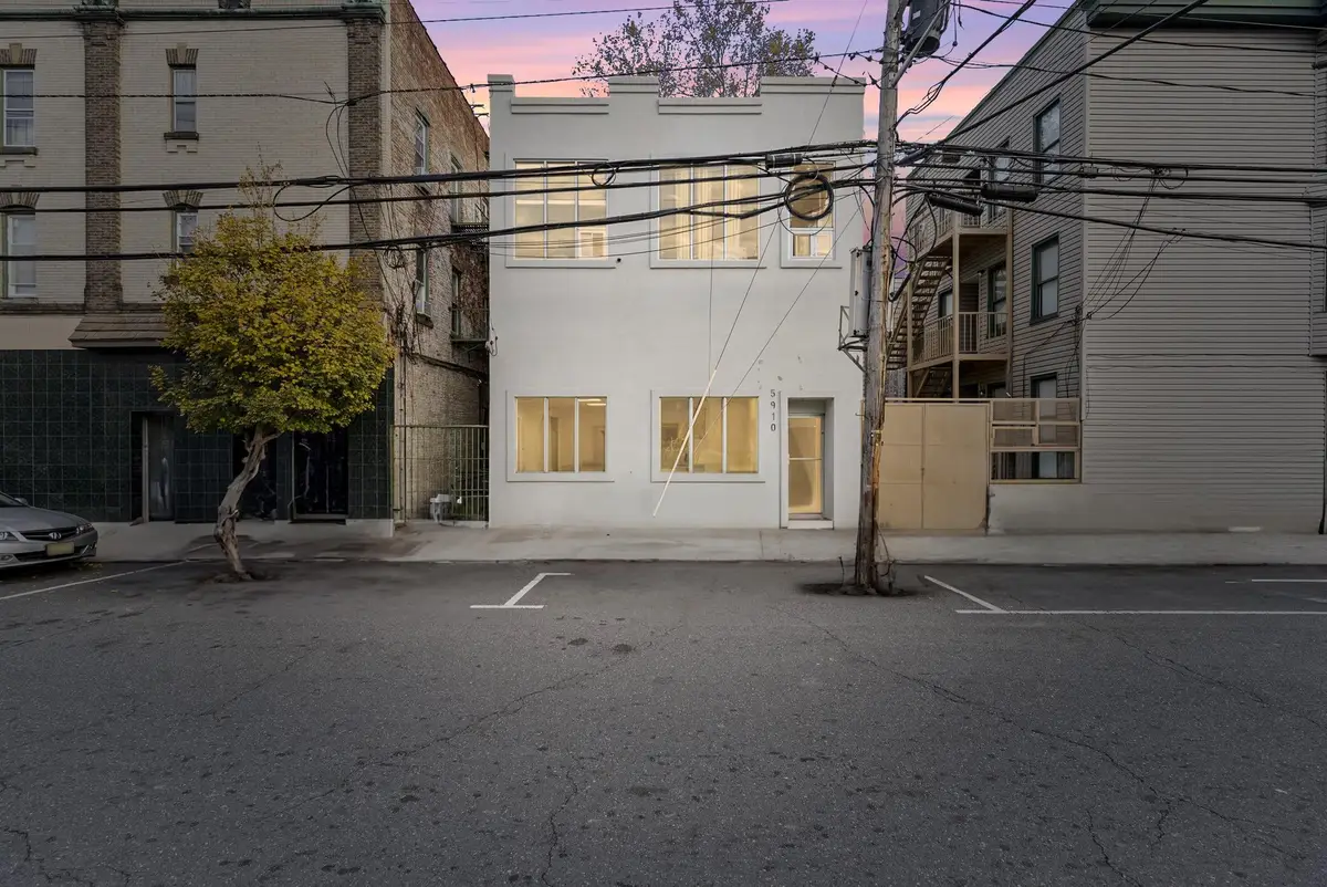 5910 PALISADE AVE, West New York, NJ 07093 - Image #1