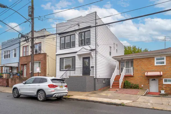 143 ROOSEVELT AVE, JC, West Bergen, NJ 07304