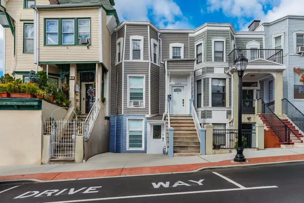 1203 MORRIS ST, Union City, NJ 07087